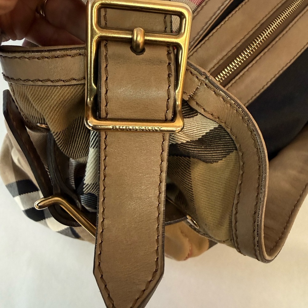 AUTHENTIC Burberry House Check Parsons Hobo Bag - Picture 13 of 13